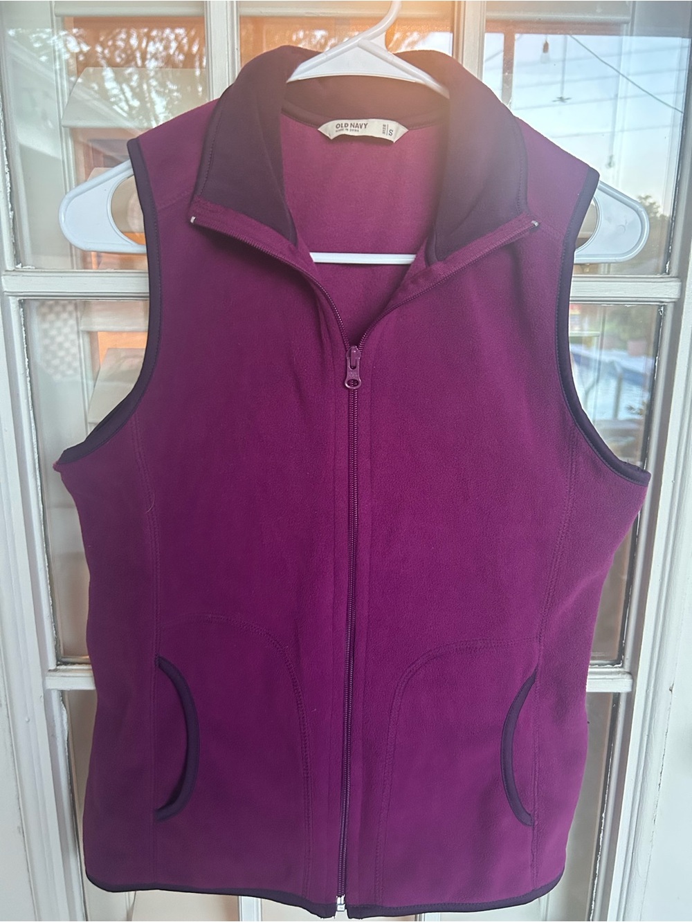 Old Navy Women's Plum (Purple) Full-Zip Fleece Vest